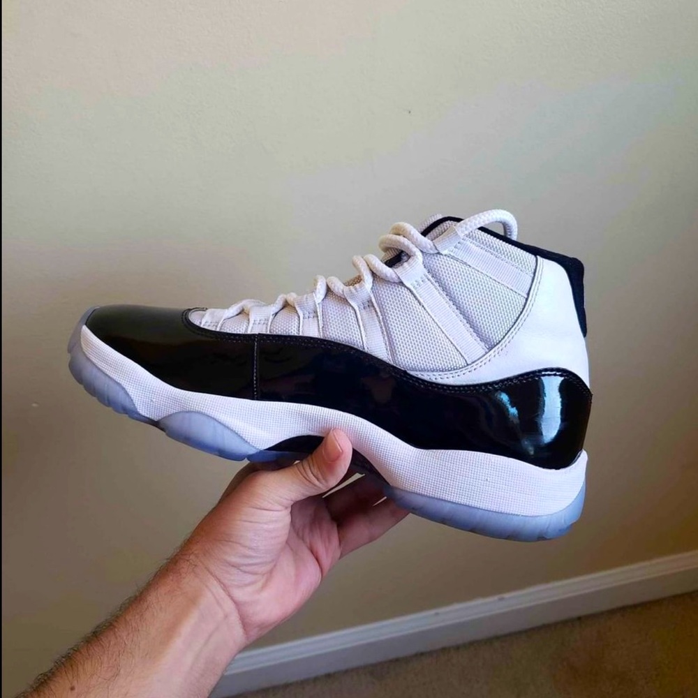 Jordan 11 Concord (2018) Size 8 used